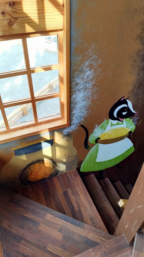 栗谷さと子　マツモトサトヤマドアーズ　壁画　Kuriya Satoko mural painting